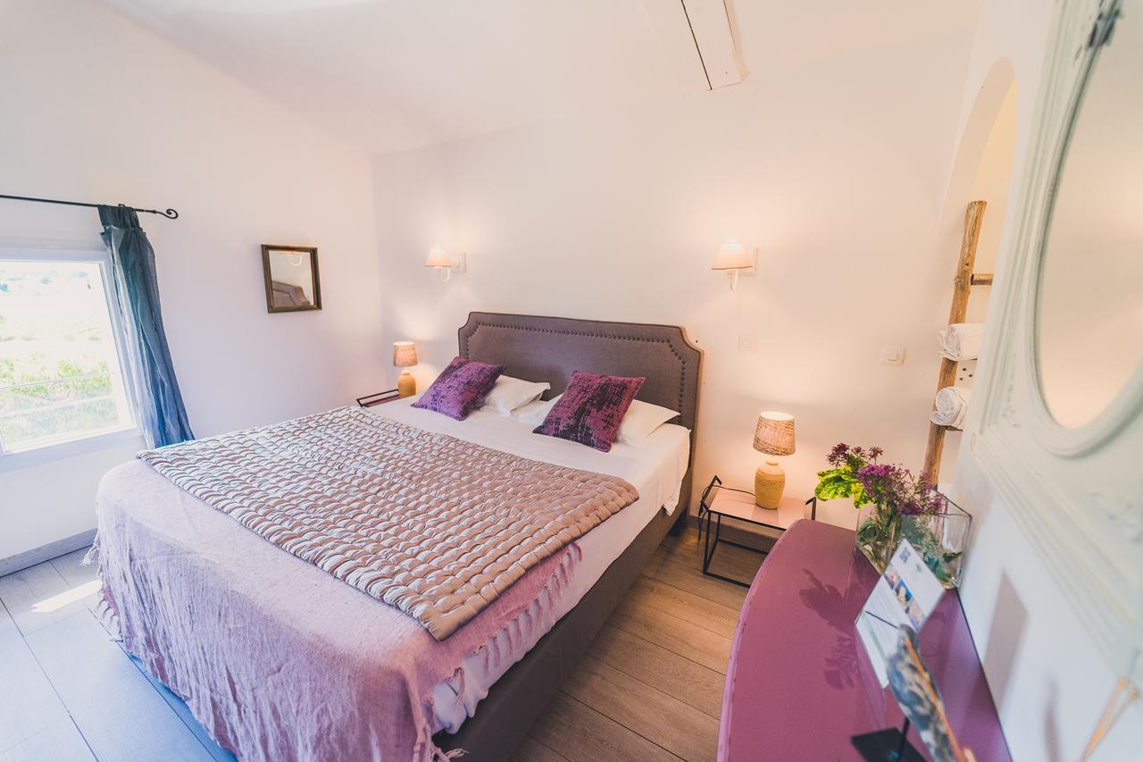 Maison Sadina Seguret Bagian luar foto