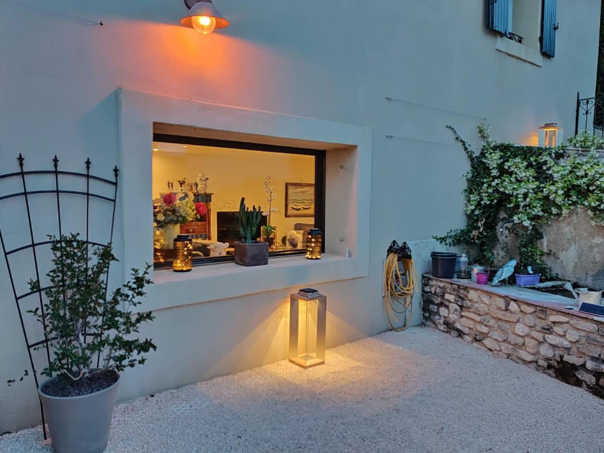 Maison Sadina Seguret Bagian luar foto